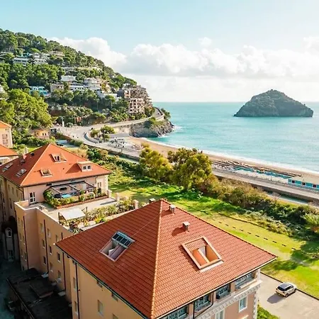 Luxurious Penthouse With Bayview Daire Bergeggi
